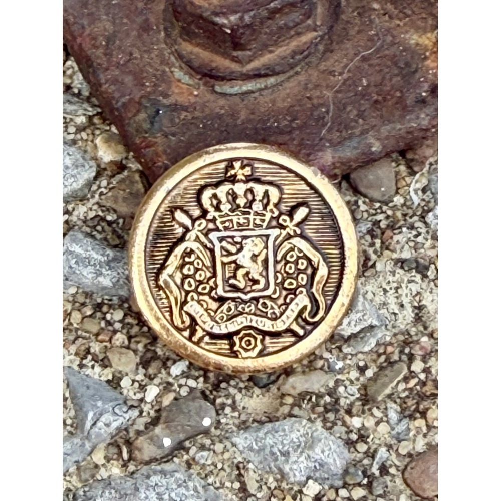 Vintage‎ Gold Tone Crest Blazer Button Lion Crown Heraldic Military Style 21mm